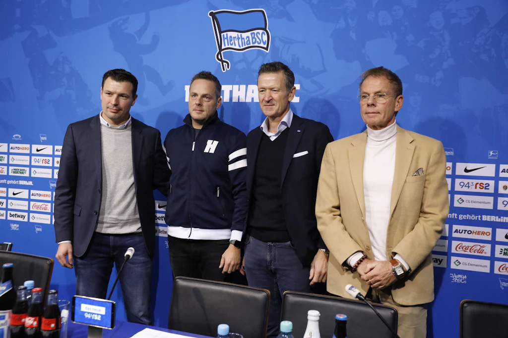 Hertha-Aufsichtsratsboss Brüggemann tritt zurück und gegen Bernstein nach