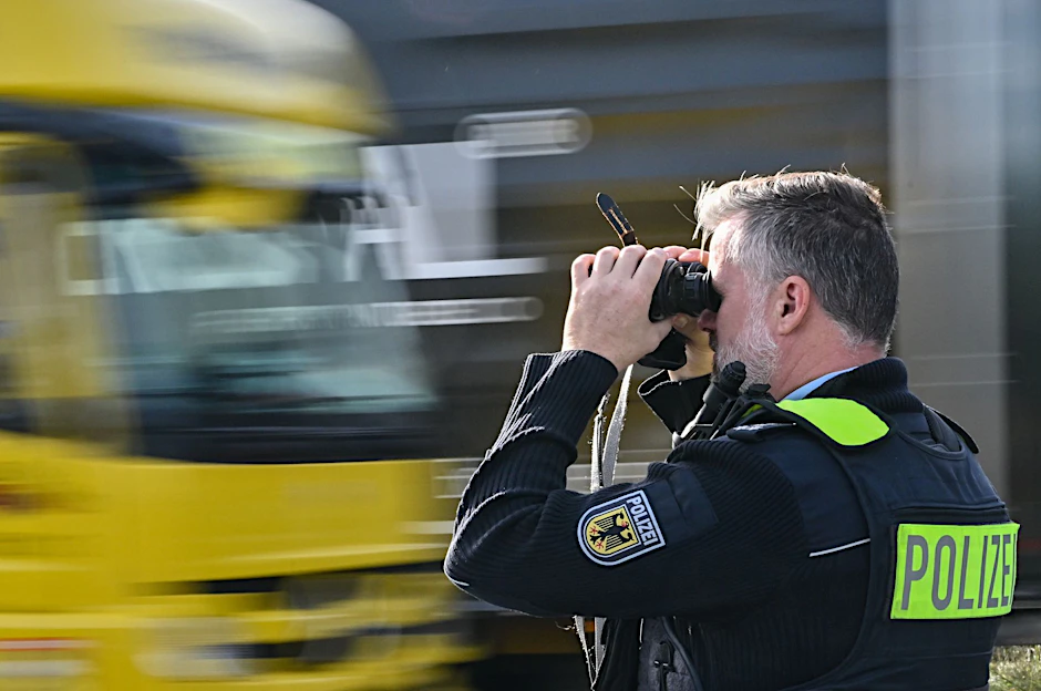 Im Kampf gegen illegale Migration geht die Polizei auch gegen Schleuser vor - doch es mangelt an Personal und Technik.  
