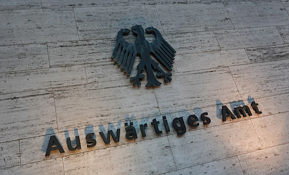 ARCHIV - Das Auswärtige Amt warnt vor Reisen nach Israel, in die gesamten palästinensischen Gebiete und in den Libanon.  