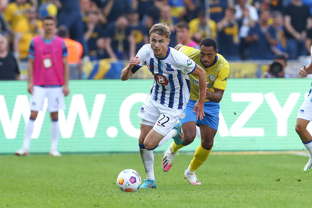 Hertha BSC jubelt! Talent Marten Winkler unterschreibt bis 2027