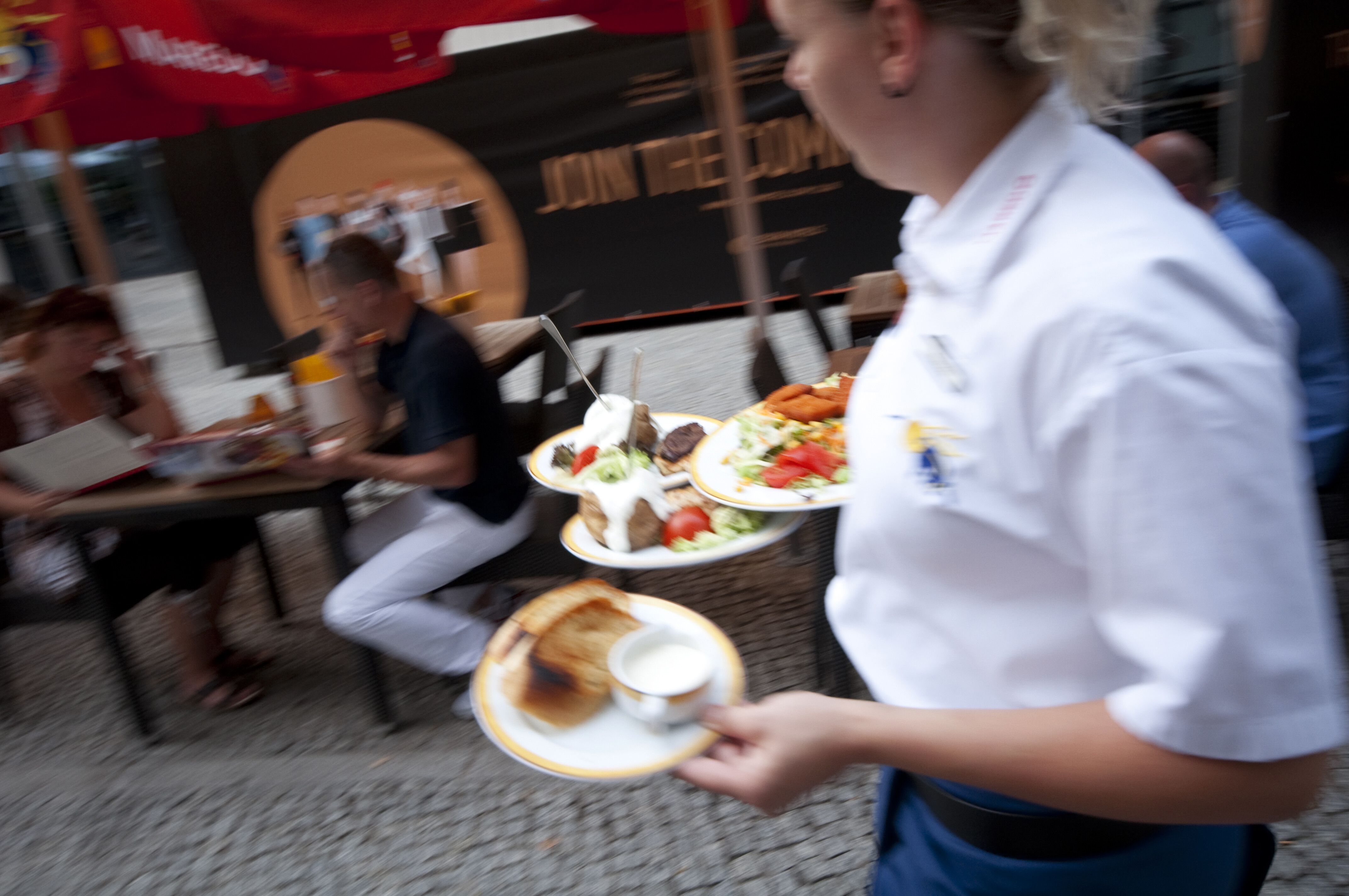 Berliner Gastronomie: „Der Fachkräftemangel noch dramatischer“