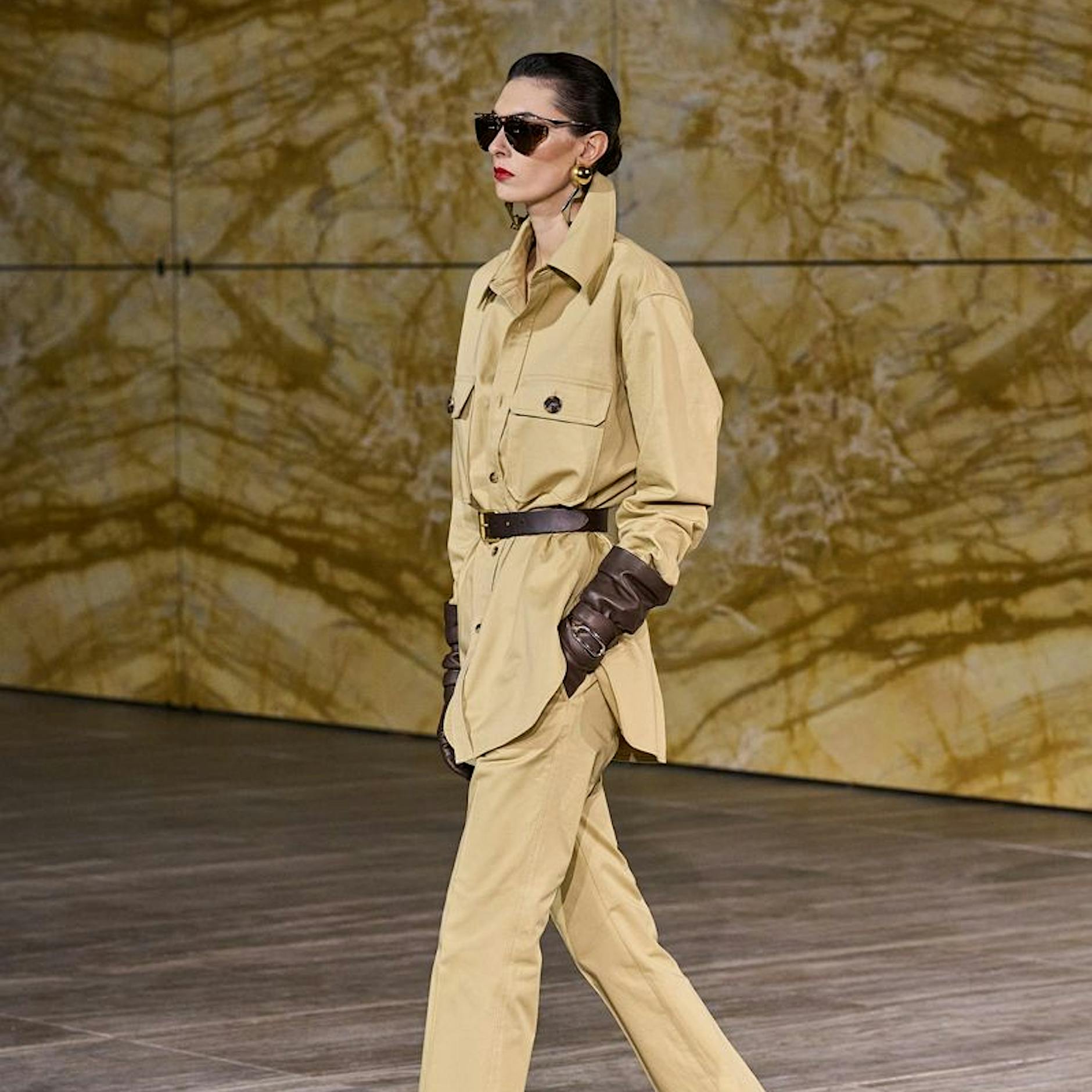 Yves Saint Laurent jetzt bei Seconata kaufen: Angesagte Designerware aus zweiter Hand