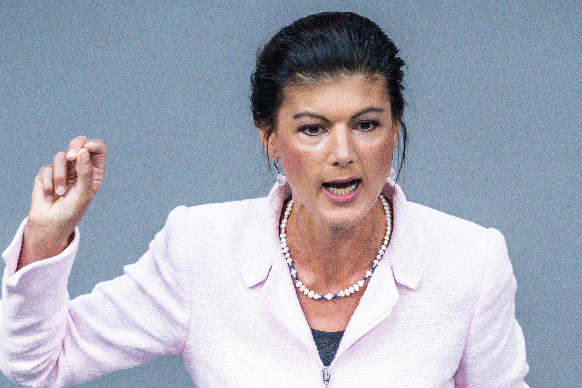 Sahra Wagenknecht (Die Linke) will nun offenbar eine eigene Partei gründen. Am Montag soll es eine Pressekonferenz geben. 