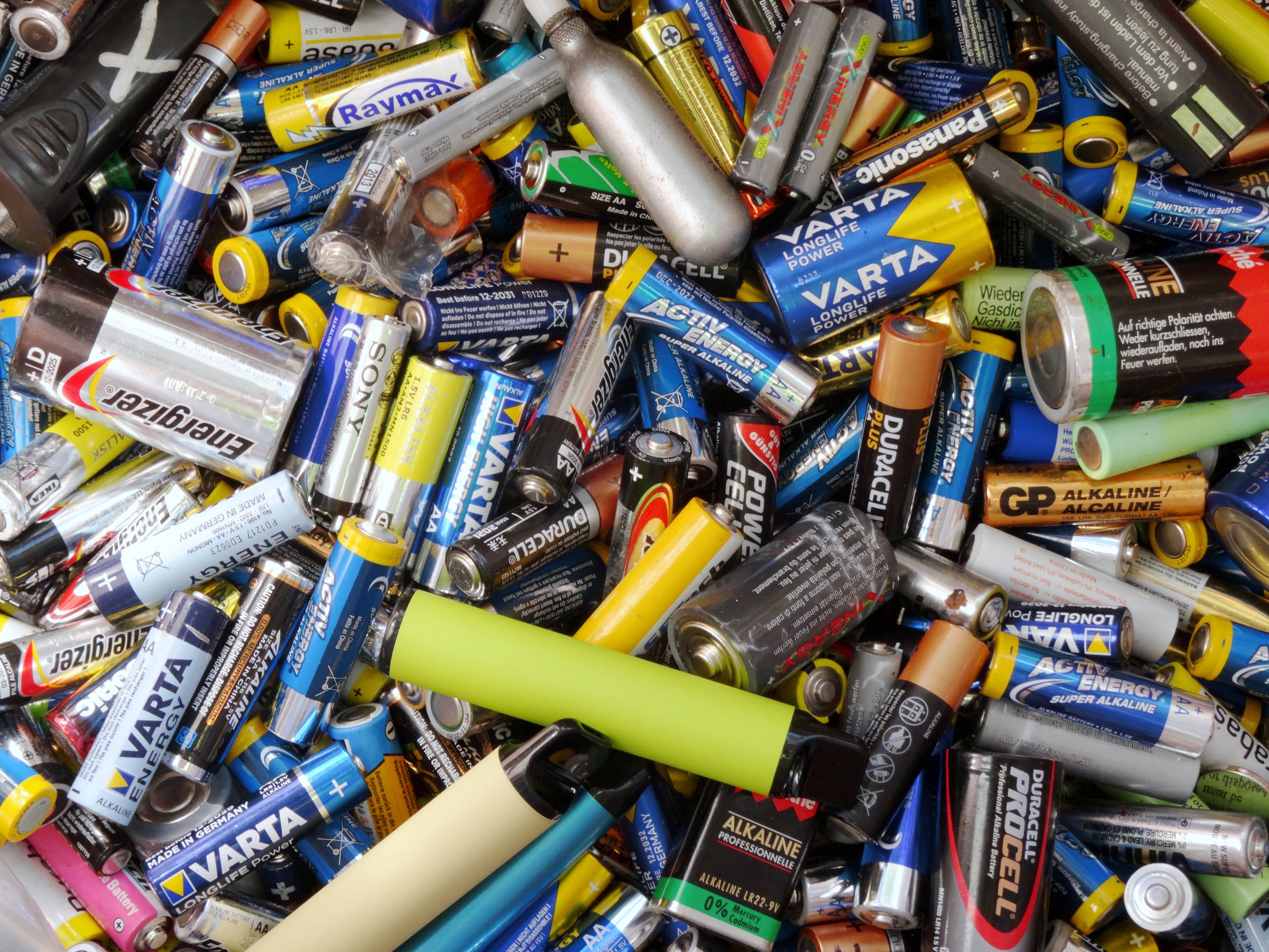 Batterien entsorgen: So werfen Sie leere Batterien richtig weg