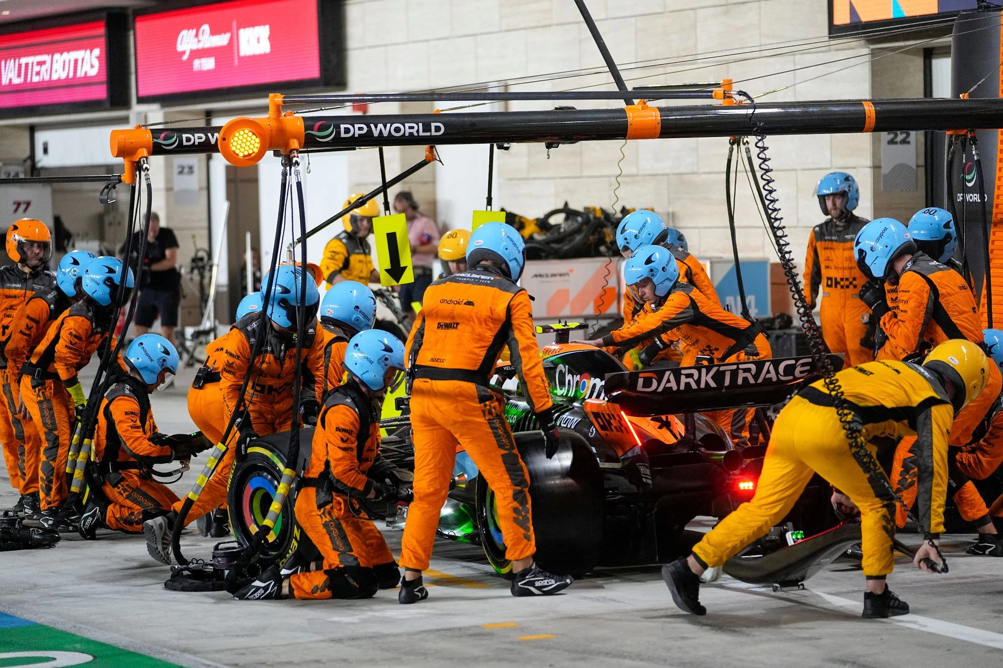 McLarens Fahrer Lando Norris (Bild) und Oscar Piastri erlebten in Katar erneut ein starkes Wochenende.  