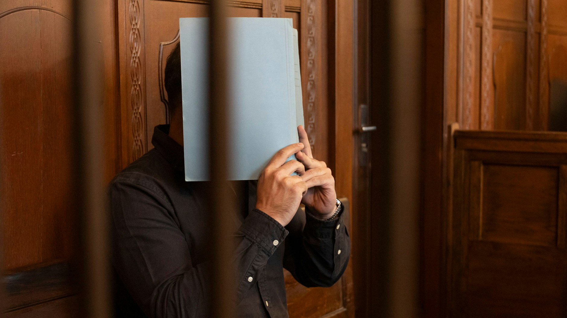 Berliner Geiselnahme – Opfer sagt vor Gericht aus: „Bestialisch ins Gesicht geschlagen“