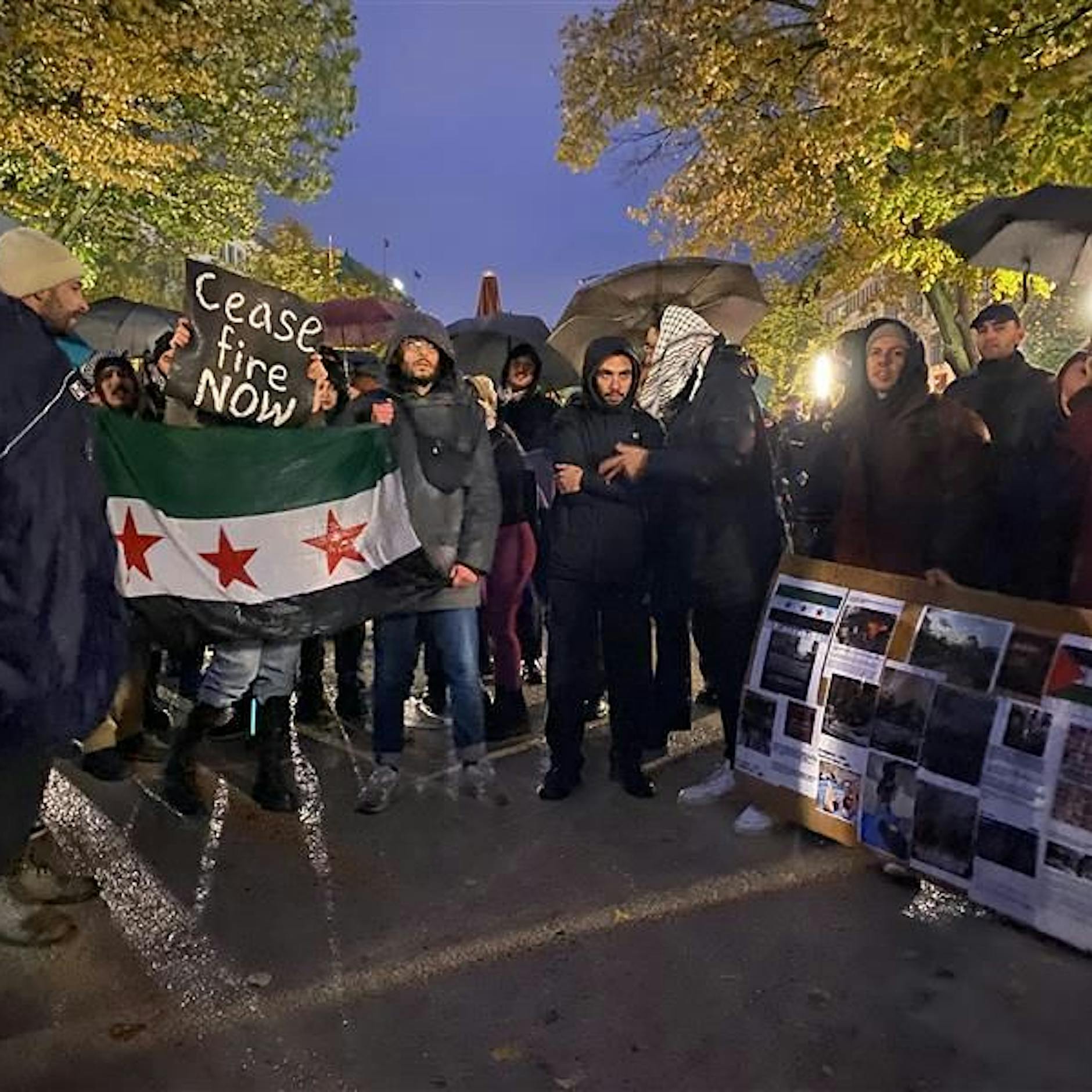 Israel-Newsblog: Hamas lässt erste Geiseln frei, erneut Pro-Palästina-Proteste in Berlin