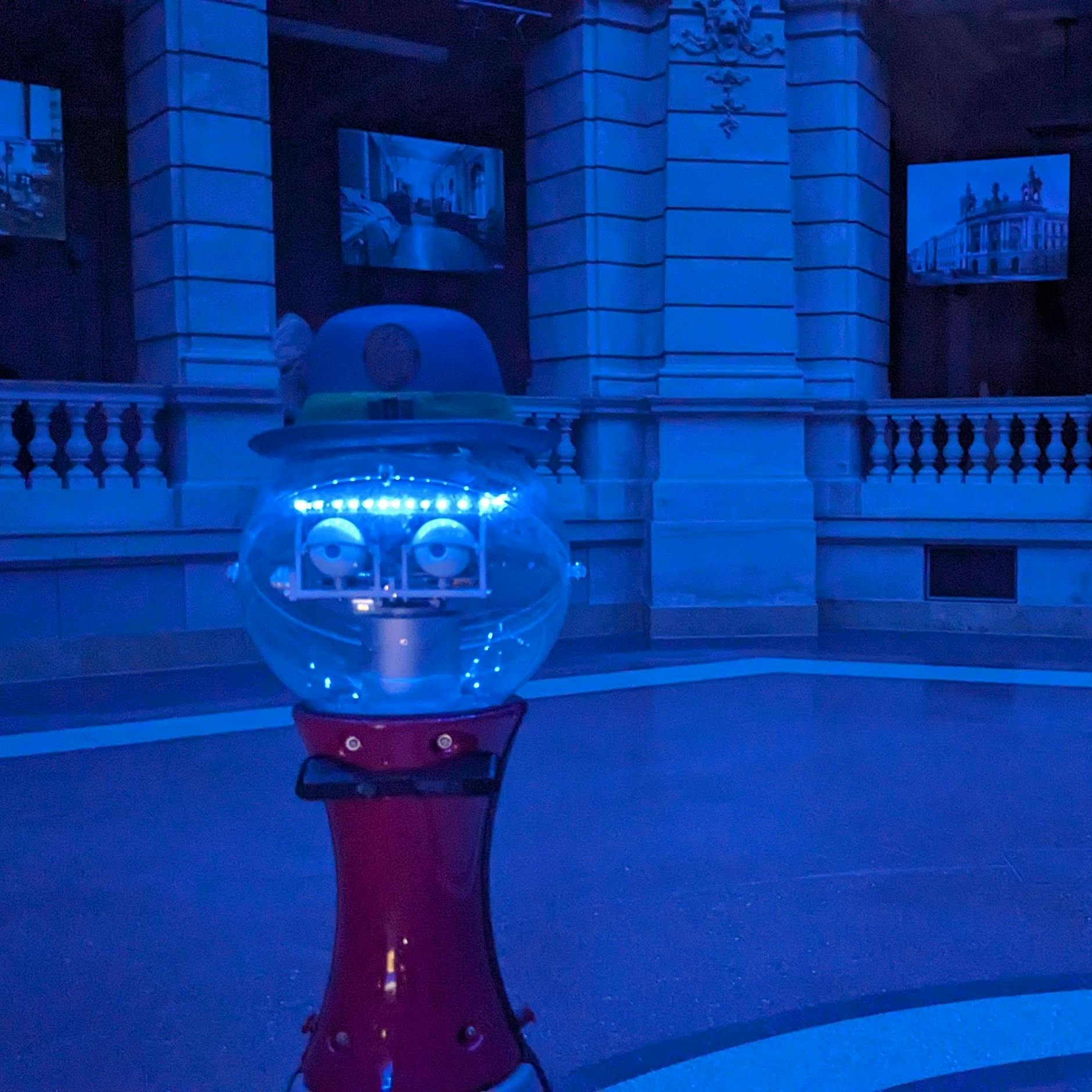 Im Dunkeln im Museum: Taschenlampenführung im Museum für Kommunikation in Berlin