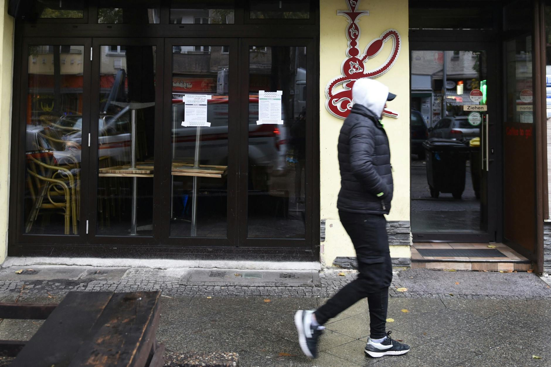 Eine pro-palästinensische Organisation hatte zum Generalstreik aufgerufen – viele Geschäfte auf der Sonnenallee machten mit und blieben geschlossen.