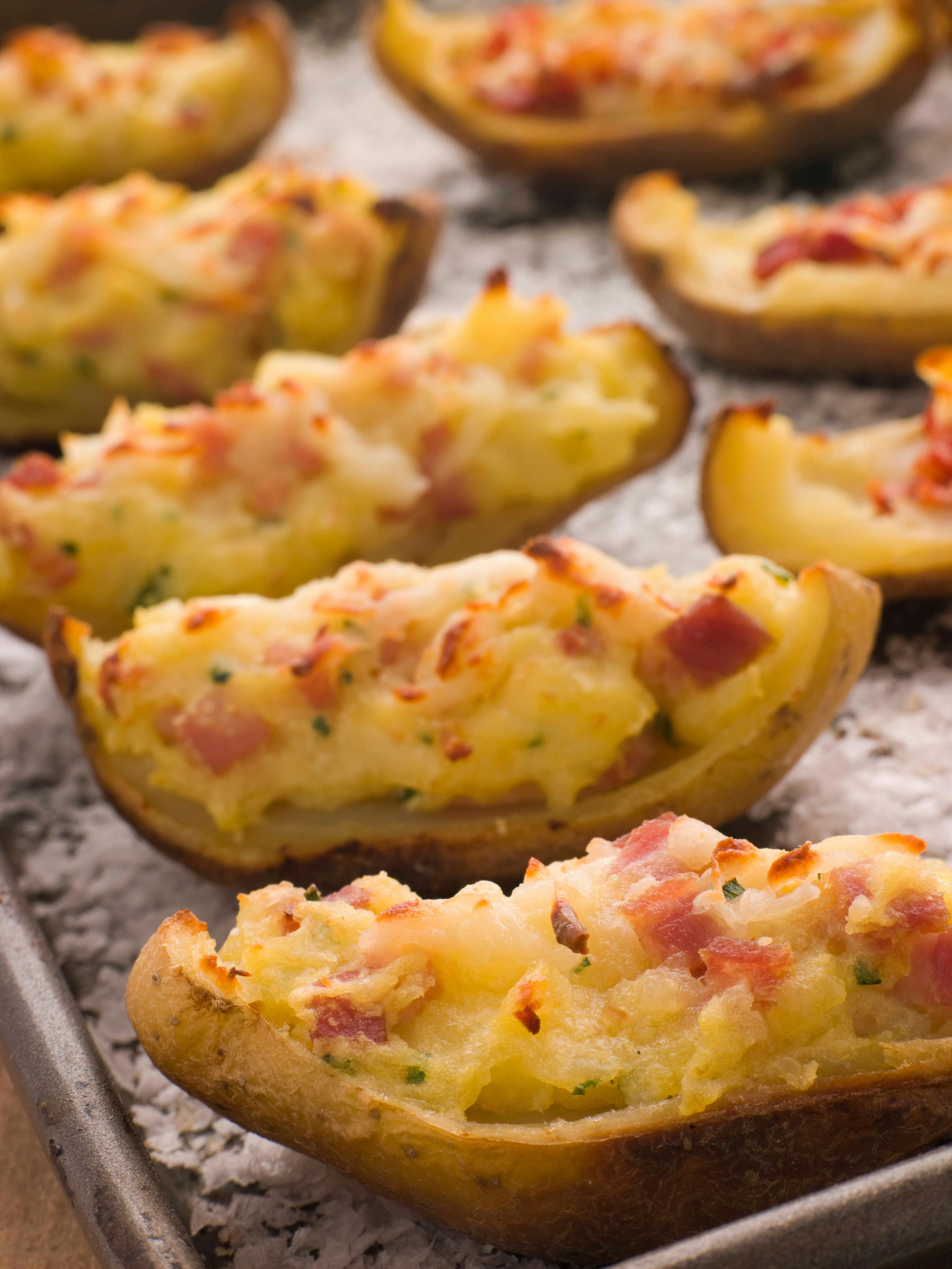 Rezept für Potato Skins: Leckere Backkartoffeln mit Schinken und Käse
