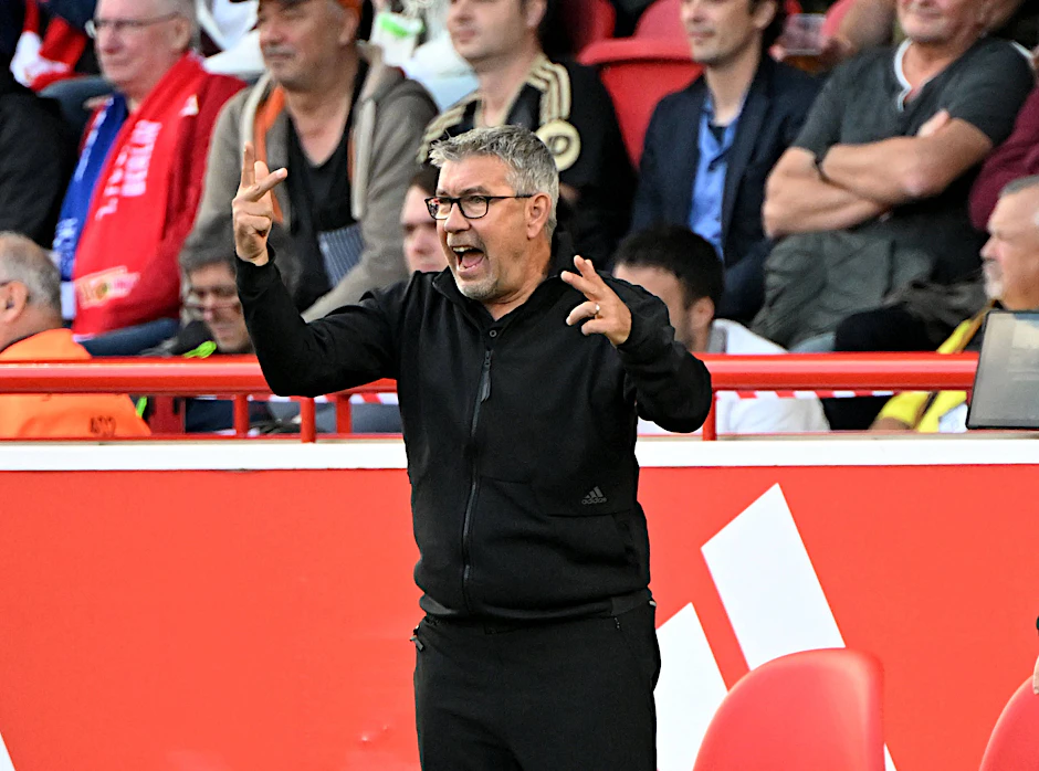 Urs Fischer, Trainer des 1. FC Union, hatte zuletzt viel zu korrigieren. Gegen den VfB Stuttgart soll nun endlich wieder ein Sieg her.