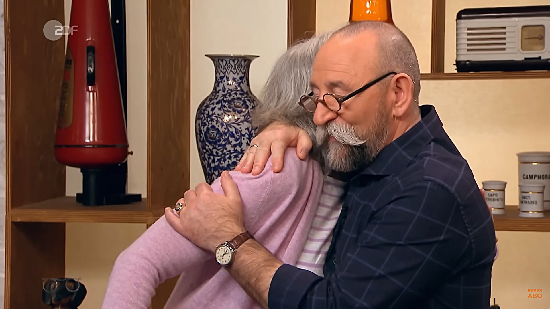 Image - Rührend! Tränen bei „Bares für Rares“: Schmuckstück macht fassungslos