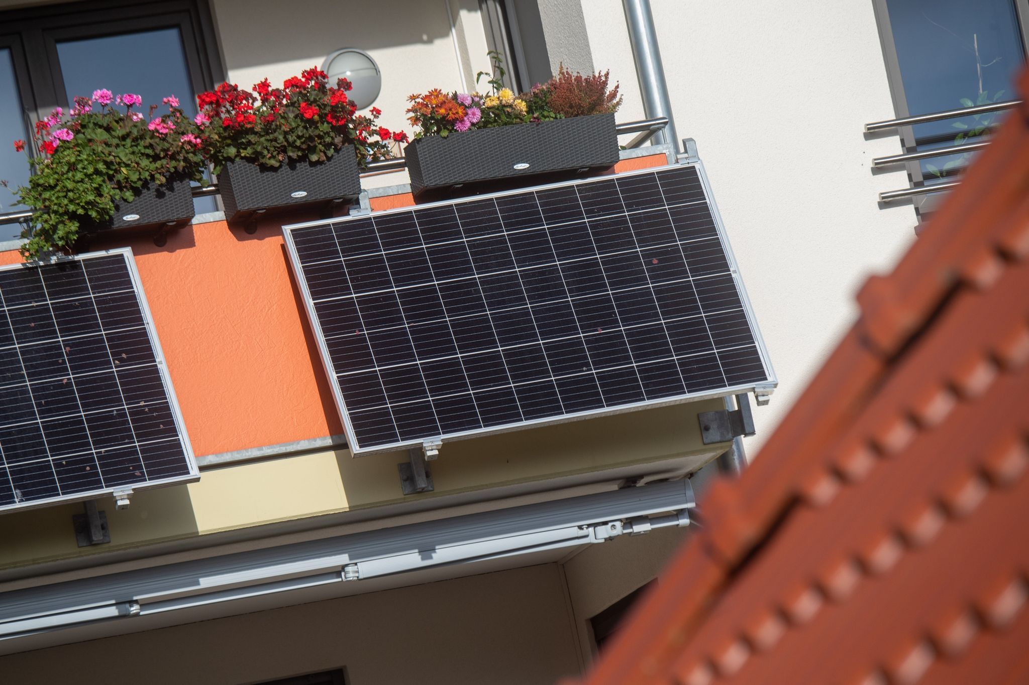 Solarplus: Geringes Interesse an Balkonkraftwerken – viel Fördergeld bleibt in Berlin liegen