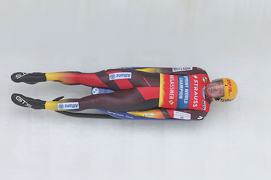 ARCHIV - Rodler Felix Loch fährt in der Schweiz auf Platz 2.  