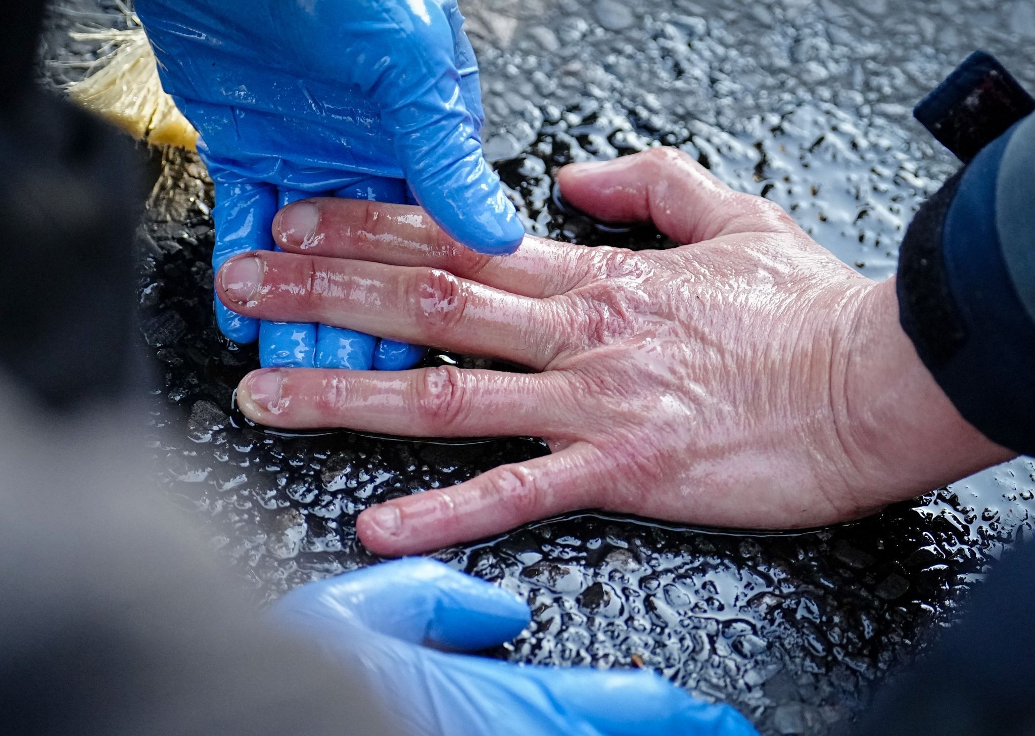 Klima-Kleber greifen wieder an! Polizei meldet mehrere Blockaden im Stadtgebiet