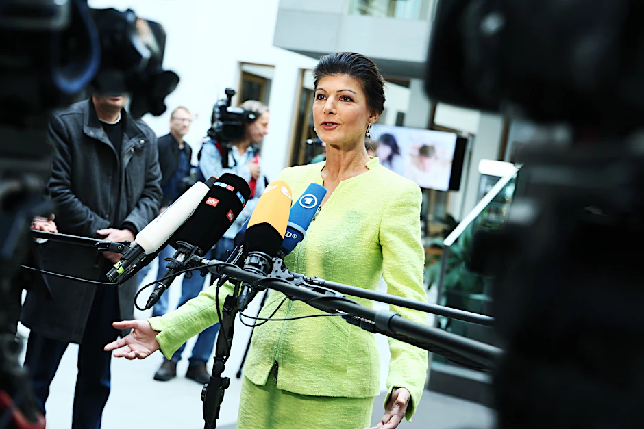 Sahra Wagenknecht nach der Pressekonferenz zur Vorstellung des Bündnisses Sahra Wagenknecht&nbsp;– für Vernunft und Gerechtigkeit am Montag.