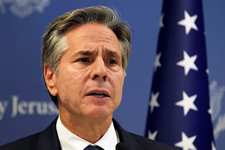 US-Außenminister Antony Blinken spricht in Tel Aviv nach einem Treffen mit dem israelischen Ministerpräsidenten Netanjahu.  