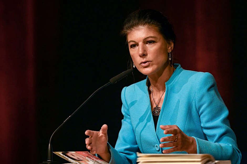 Sahra Wagenknecht (Die Linke) bei einem Auftritt in Halle.  