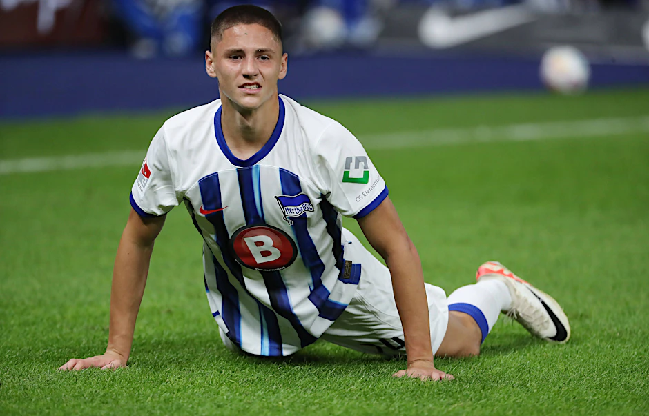 Herthas junger Spielmacher Bence Dardai winkt beim nächsten Heimspiel gegen den SC Paderborn sein Startelf-Debüt.