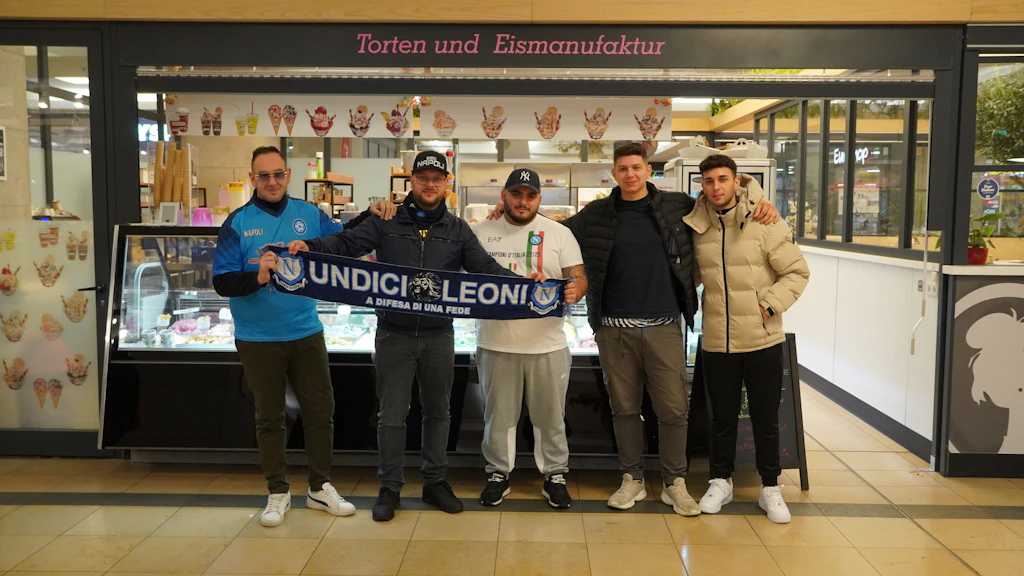 SSC Neapel-Fans in Berlin: „Wir sind hergekommen, um zu gewinnen“