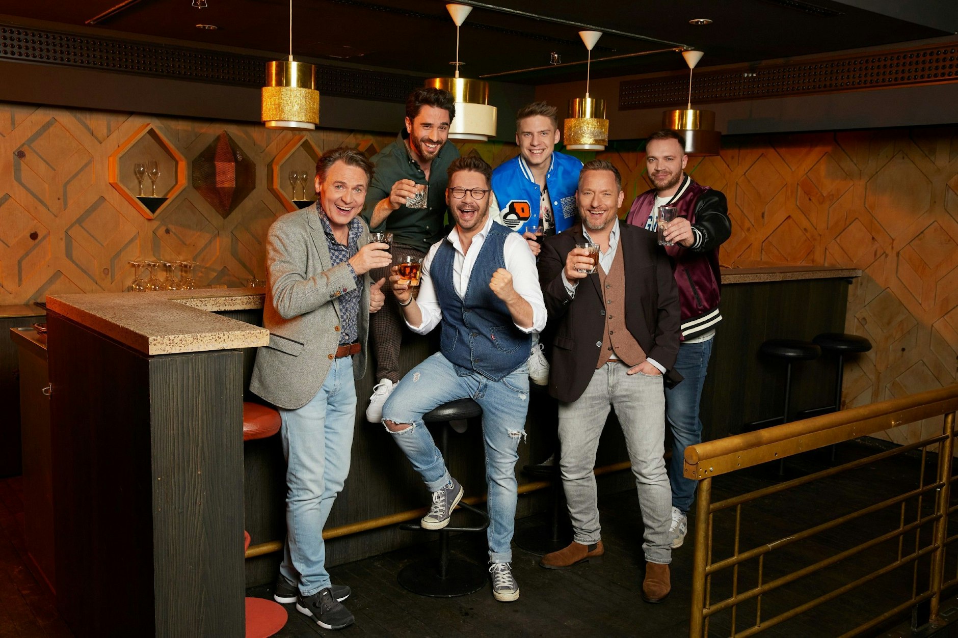 Die GZSZ-Darsteller Wolfgang Bahro, Jan Kittmann, Thomas Drechsel, Lennart Borchert, Lars Pape und Patrick Heinrich (v. l. n. r.).