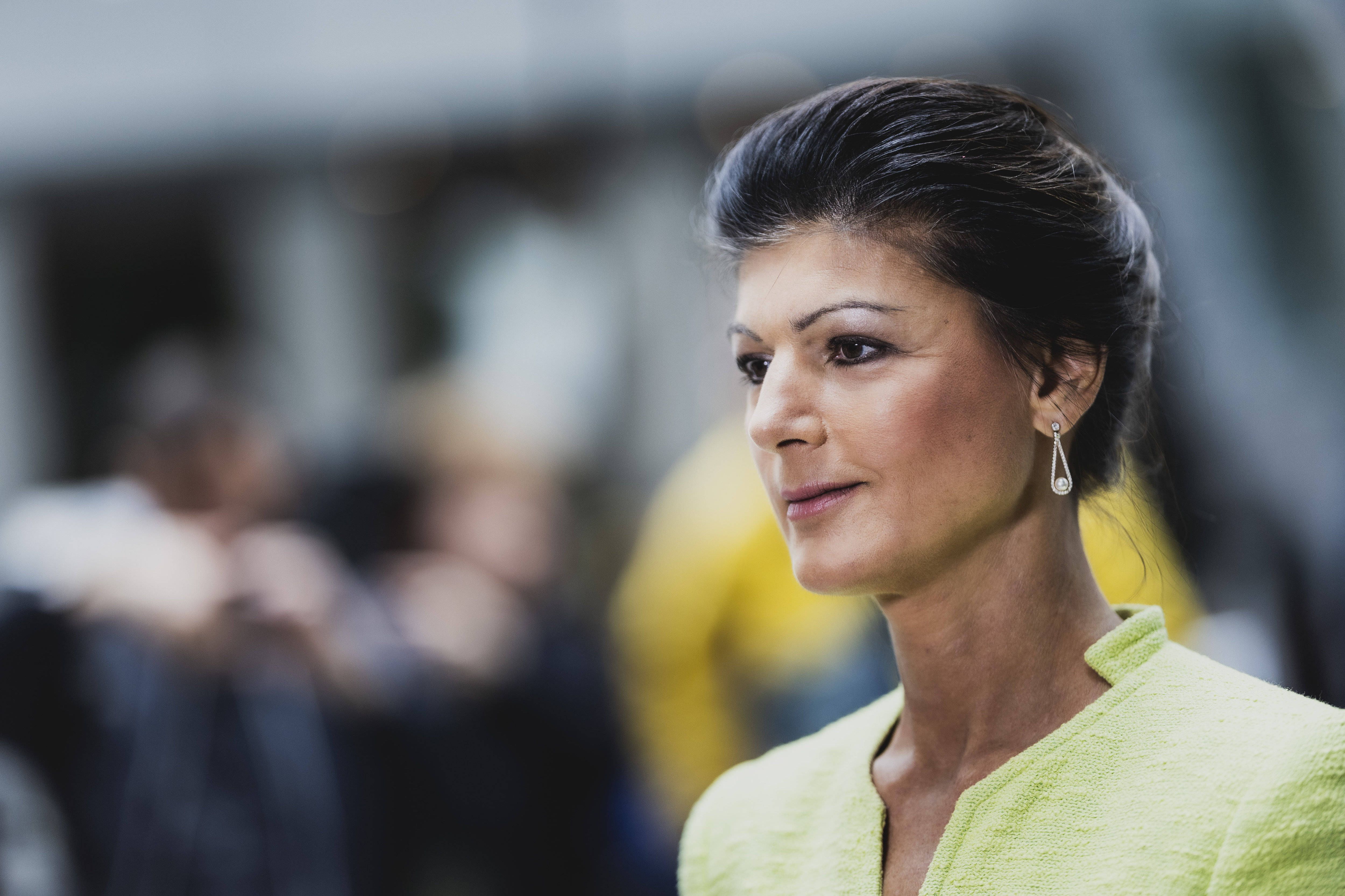 Sahra Wagenknecht Fordert 14 Euro Mindestlohn Und Höheren Spitzensteuersatz