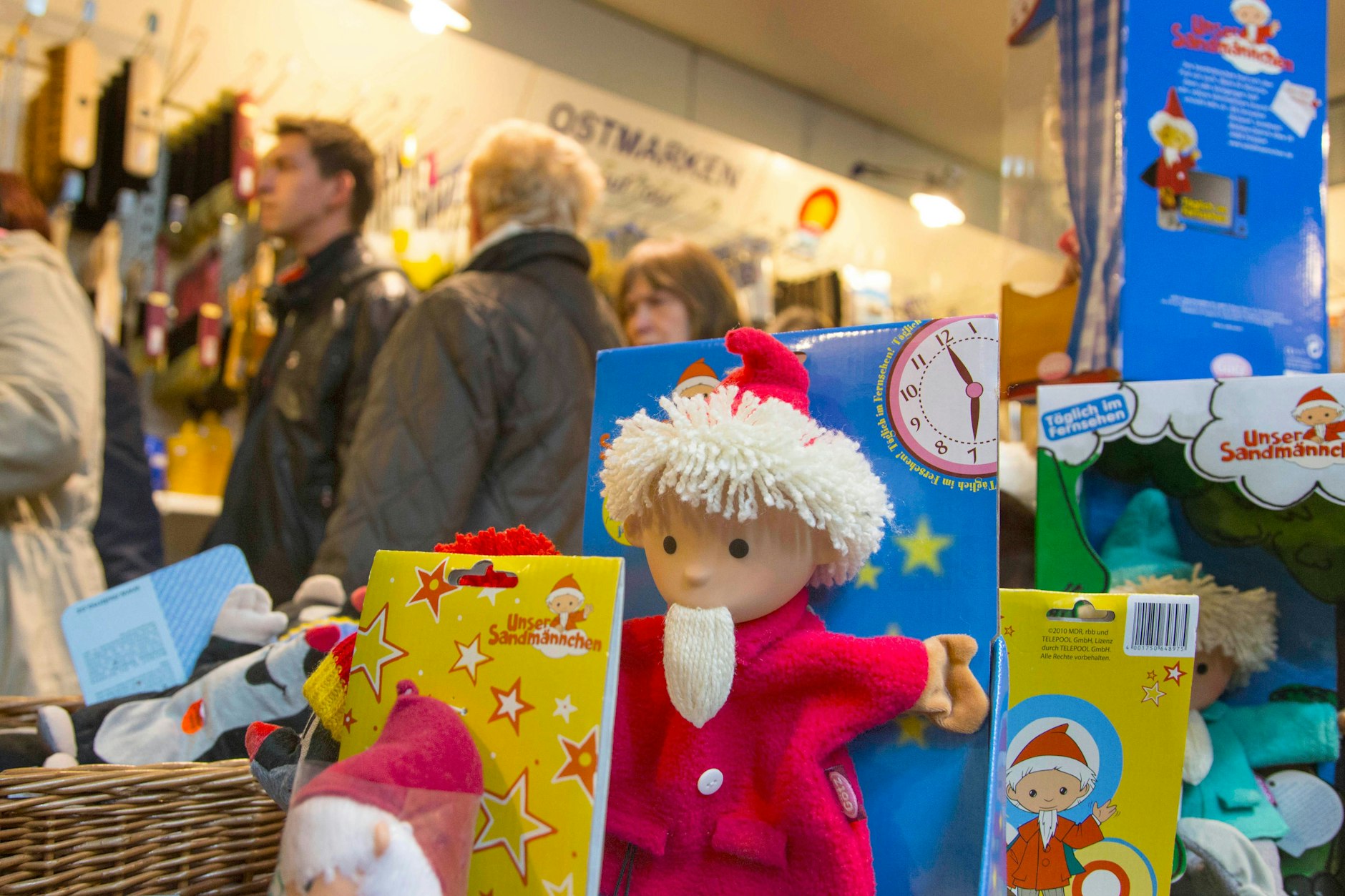 Seit 30 Jahren läuft die Ostpro in Berlin im Frühjahr und im Herbst. Dabei sind auch die beliebten Sandmann-Figuren.