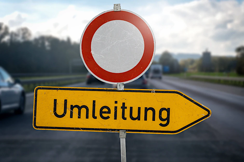 Die Berliner müssen sich auf neue Sperrungen im Straßenverkehr gefasst machen.