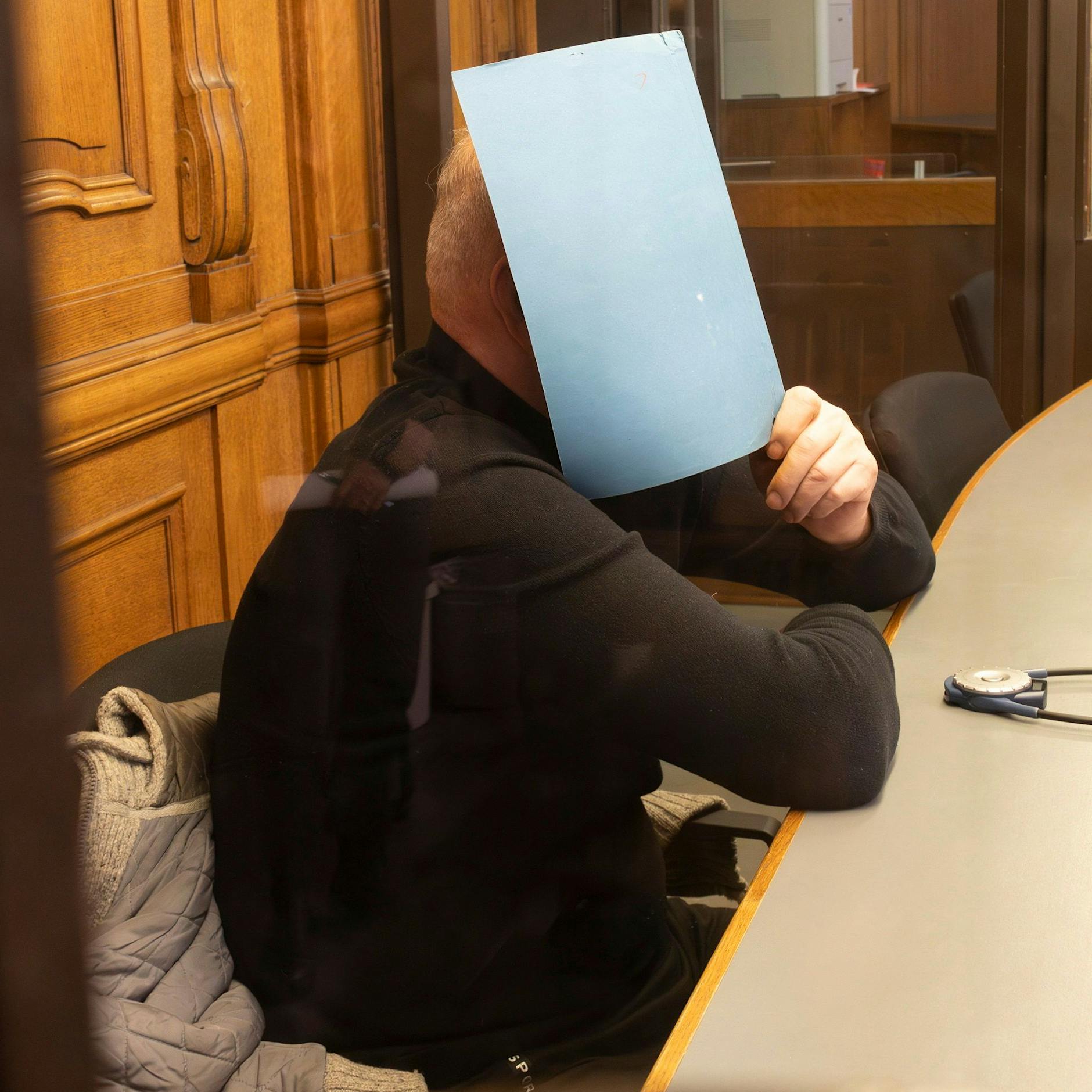 Justiz sicher: Er warf eine Handgranate auf seine Ex-Frau