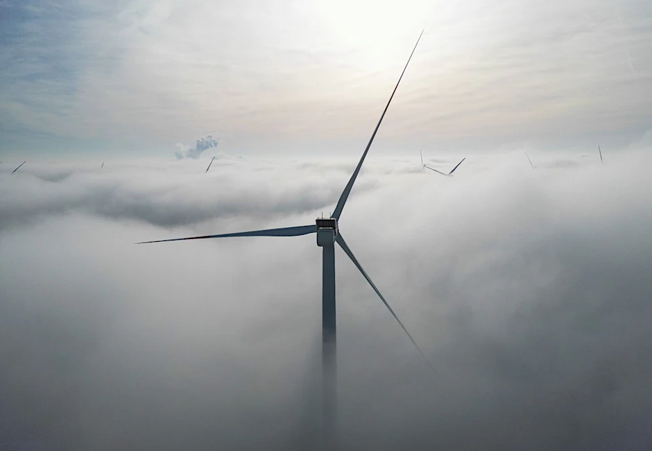 ARCHIV - EU-Ziele zum Ausbau erneuerbarer Energien: Bis 2030 müssen deutlich mehr Windräder her.  