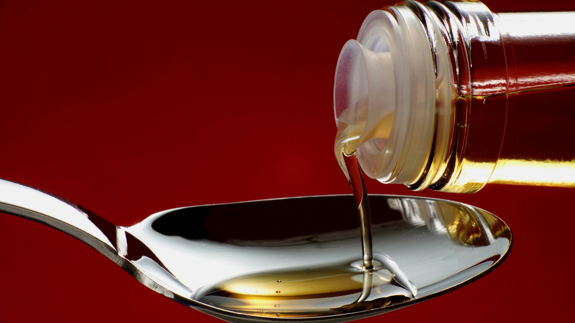 Ein Esslöffel Olivenöl macht Ihren Kaffee angenehm samtig.