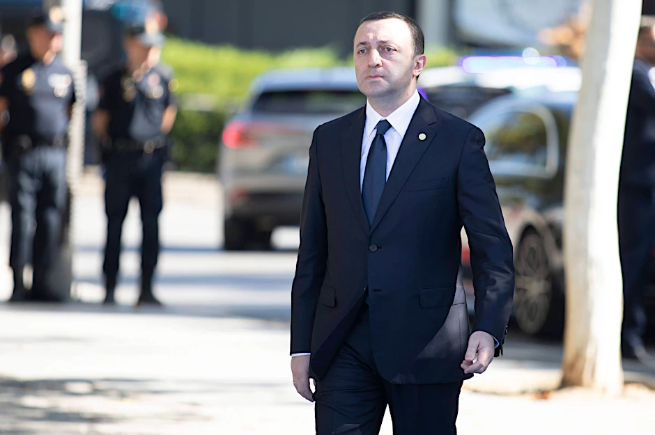 Der georgische Premierminister Irakli Garibaschwili will Brückenbauer sein – zwischen Europa und Asien.