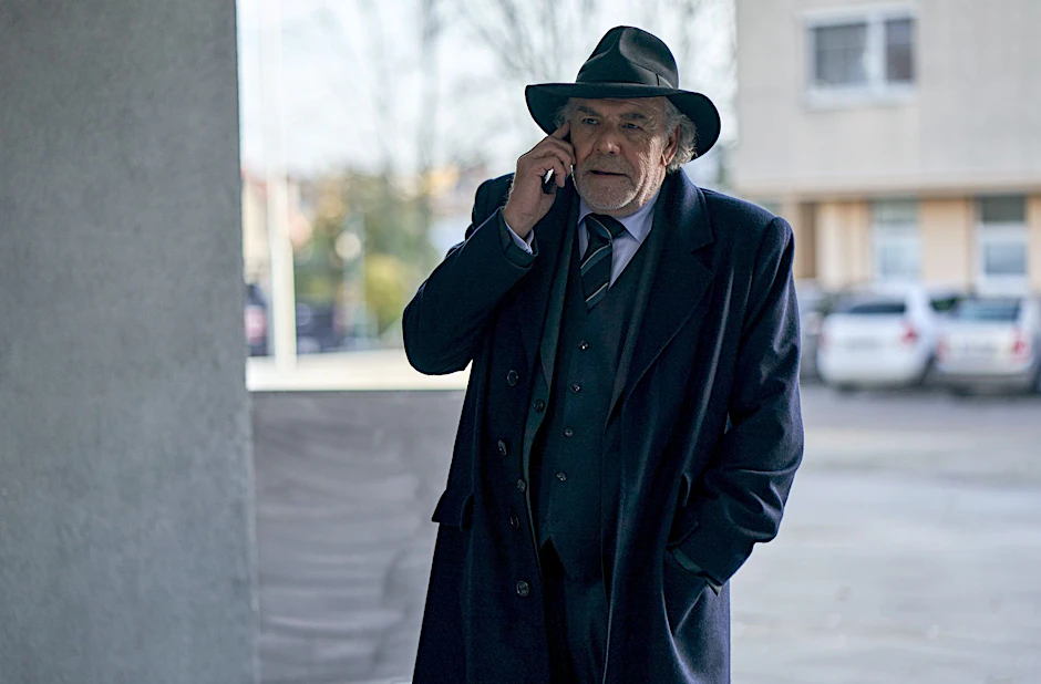 ARD Degeto DER ZÜRICH-KRIMI: BORCHERT UND DER MORD OHNE SÜHNE, am Donnerstag (26.10.23) um 20:15 Uhr und um 01:00 Uhr im ERSTEN, online first ab Montag (23.10.23) in der ARD MEDIATHEK
            Für Borchert (Christian Kohlund) ist Gerechtigkeit das höchste Gebot.
            © , honorarfrei - Verwendung gemäß der AGB im engen inhaltlichen, redaktionellen Zusammenhang mit genannter Degeto-Sendung und bei Nennung "Bild: ARD Degeto/Martin Mlaka" (S2+). ARD Degeto/Programmplanung und Presse, Tel: 069/1509-335, degeto-presse@degeto.de