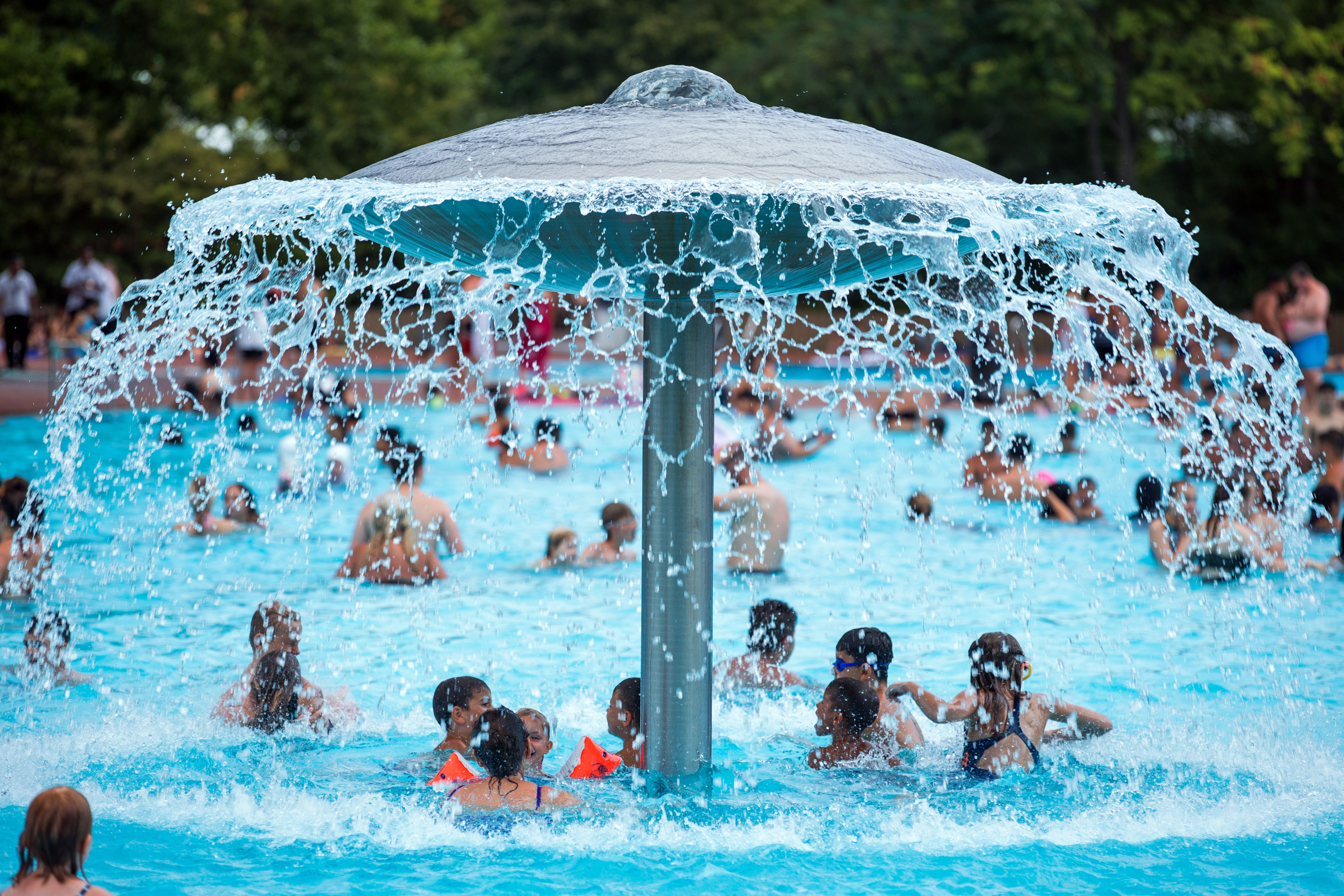 Berliner Freibäder suchen dringend Bademeister für die Saison 2024