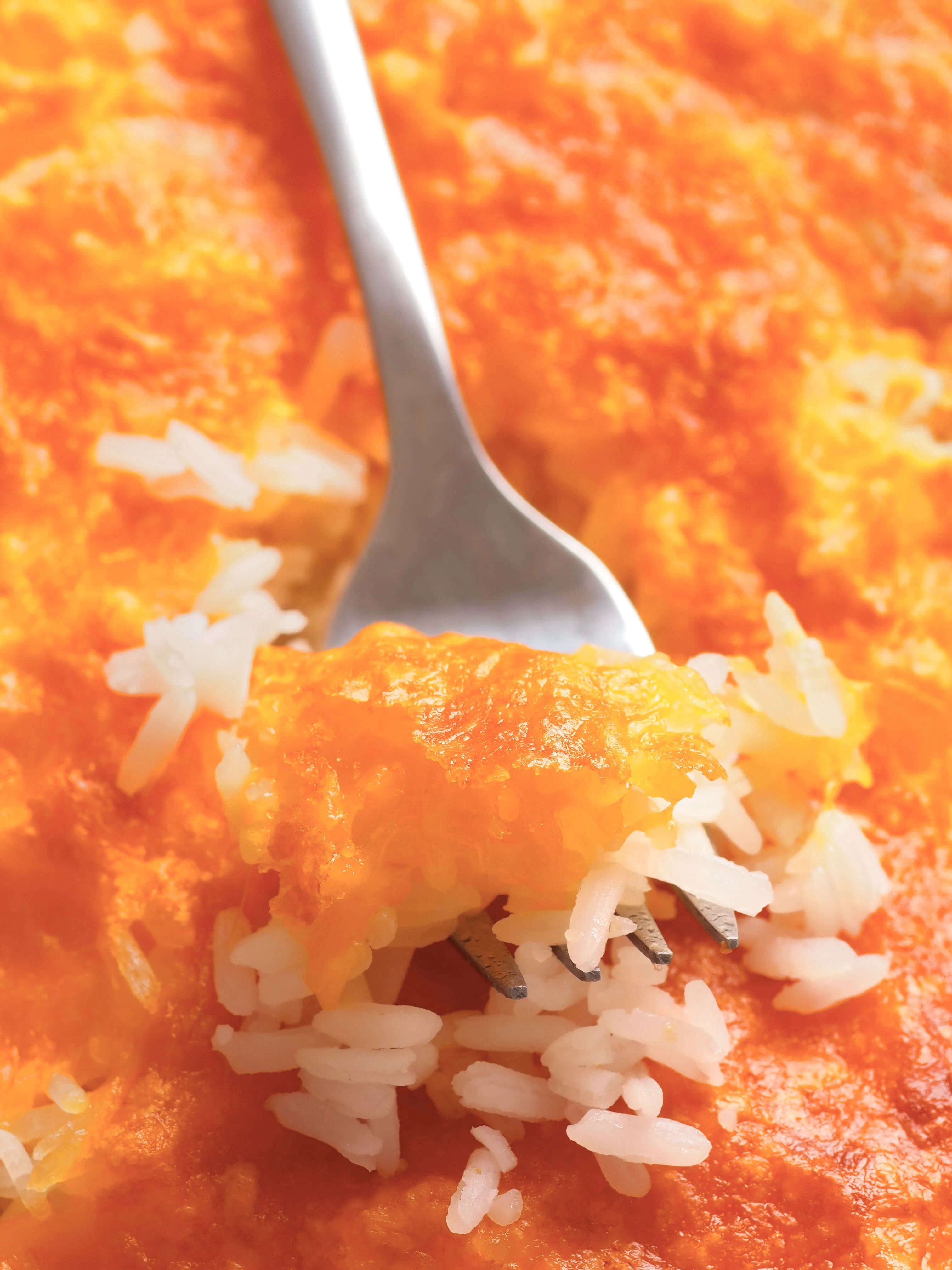 Aus Reis lässt sich mit diesem Rezept ein leckerer Reis-Hackfleisch-Auflauf zaubern - er wird mit Käse überbacken.