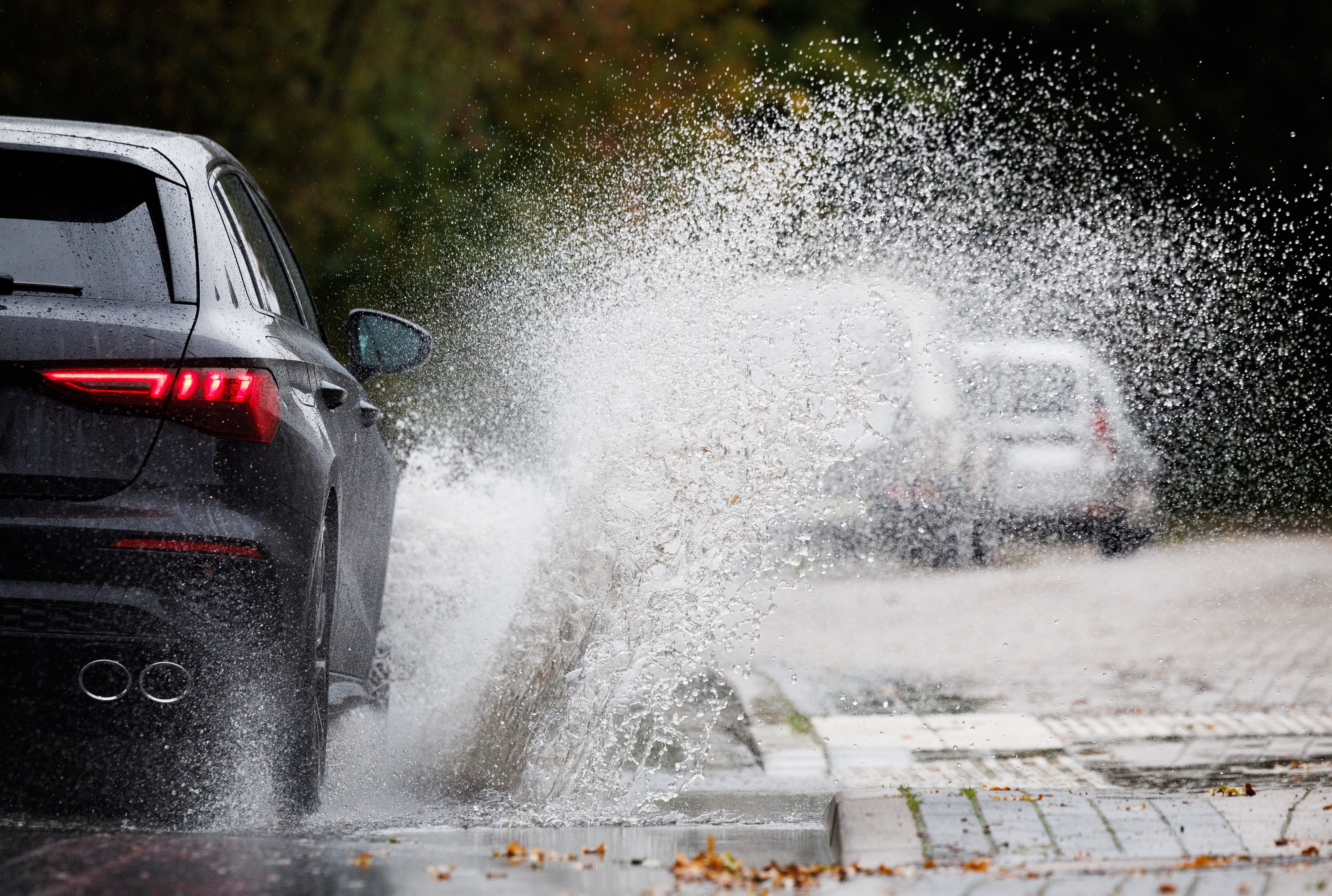 Achtung: Schwere Sturmlage in Deutschland droht! Viel Regen ist sicher