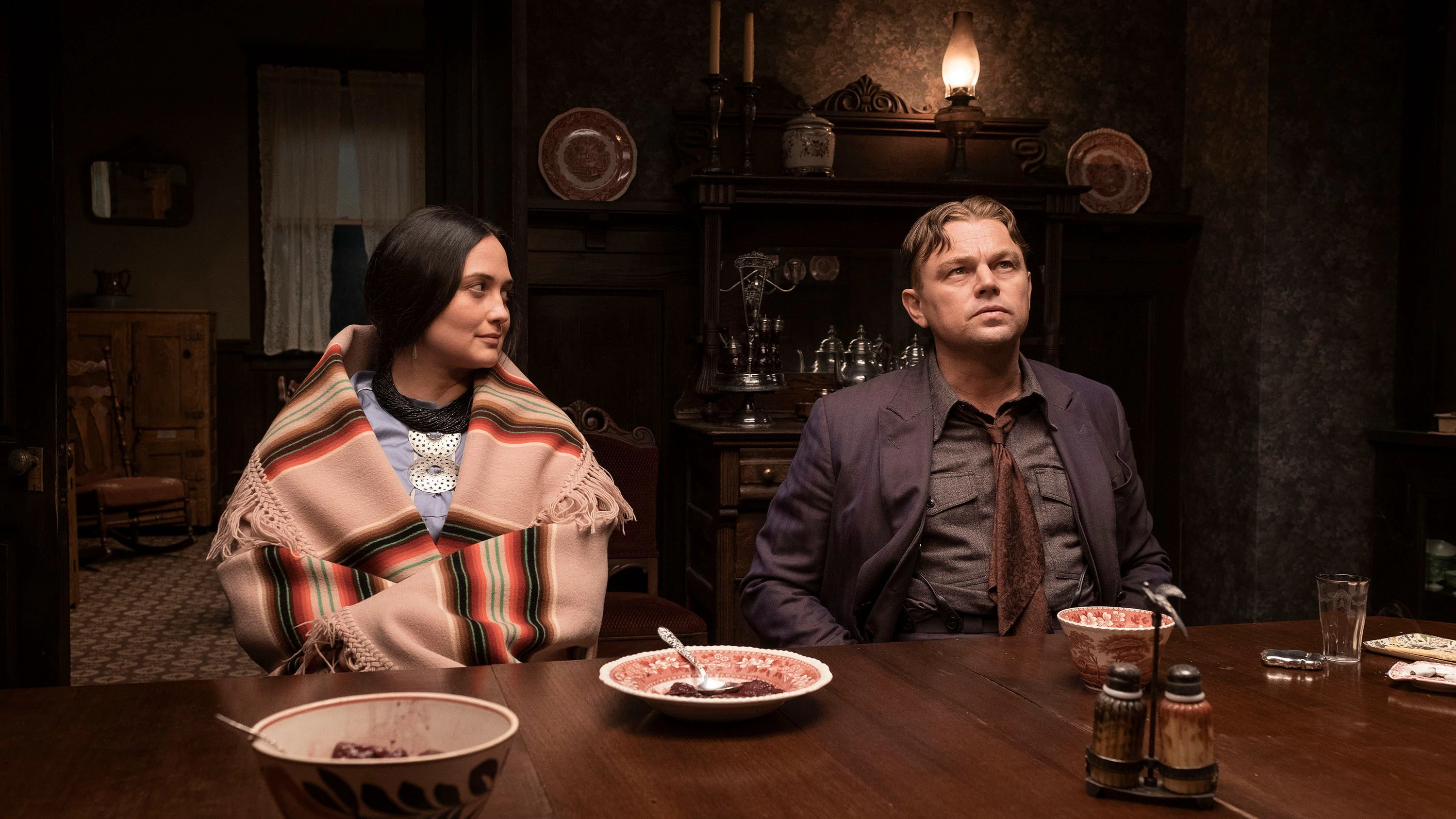 Lily Gladstone und Leonardo DiCaprio in „Killers Of The Flower Moon“