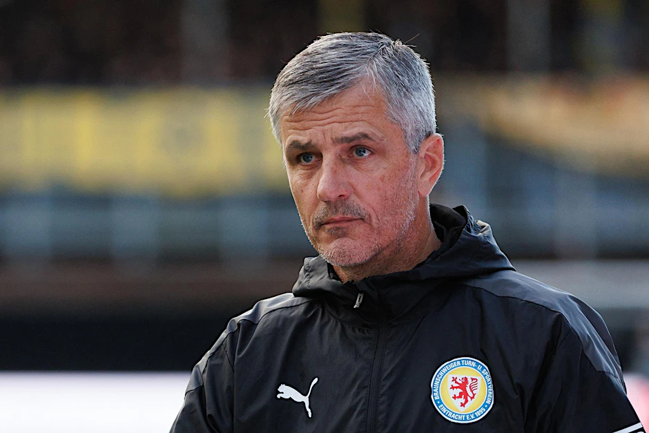 Eintracht Braunschweig hat sich von Trainer Jens Härtel getrennt.  /dpa