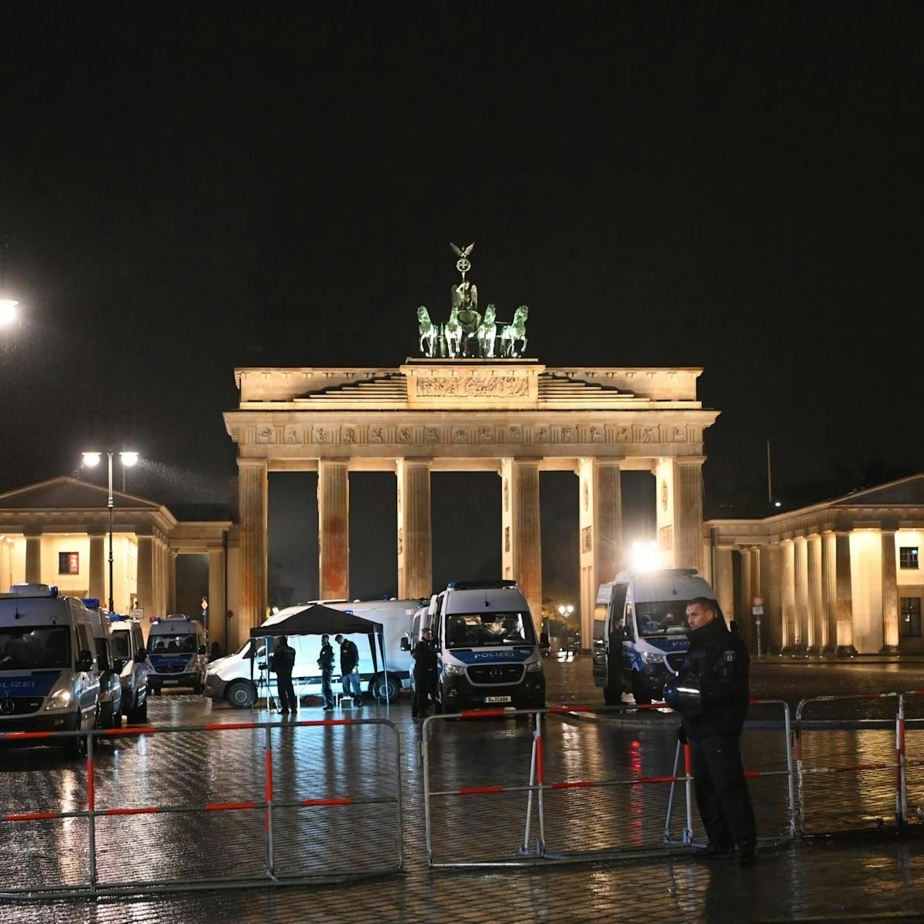 Brandenburger Tor: Polizei löste propalästinensische Kundgebung auf
