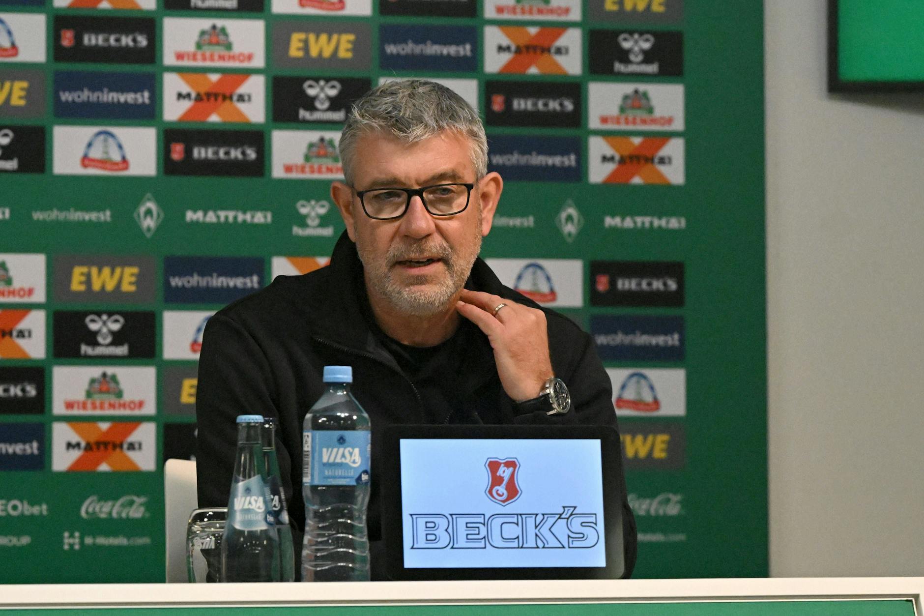Urs Fischer, Trainer des 1. FC Union, erlebt gerade seine schwerste Zeit in Köpenick, verlor mit seinem Team auch in Bremen. 