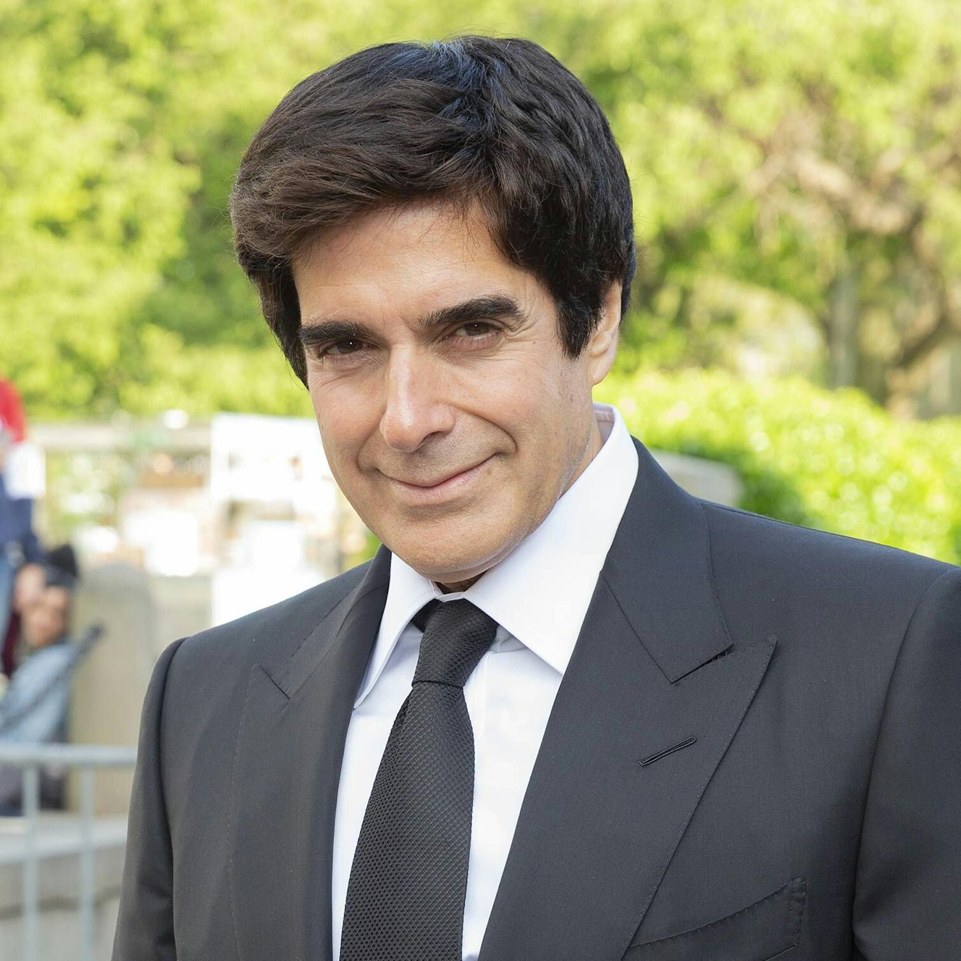 Star-Magier David Copperfield: 2024 lässt er den Mond verschwinden!