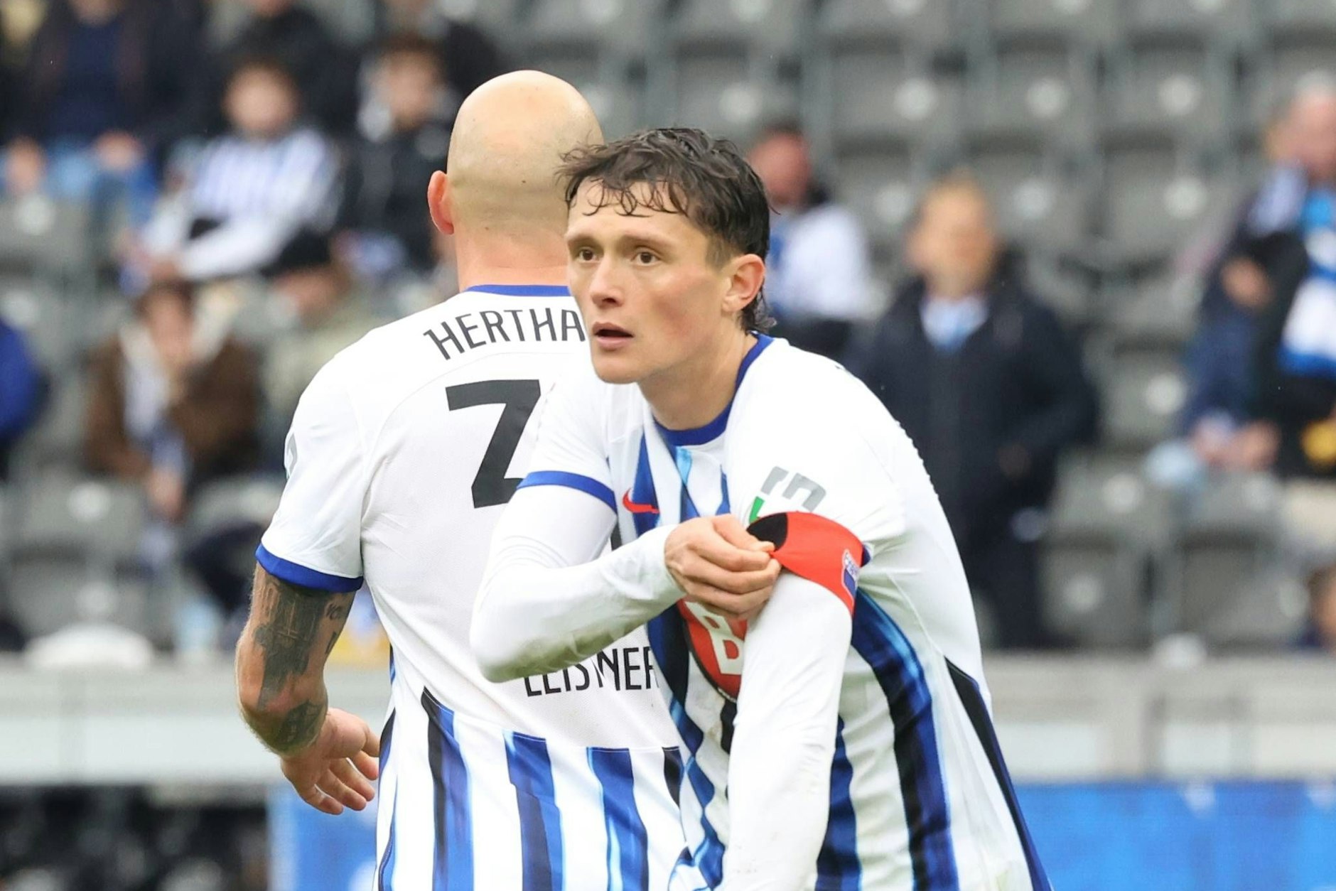 Fabian Reese feierte beim 3:1 gegen Paderborn Premiere als Kapitän von Hertha BSC.