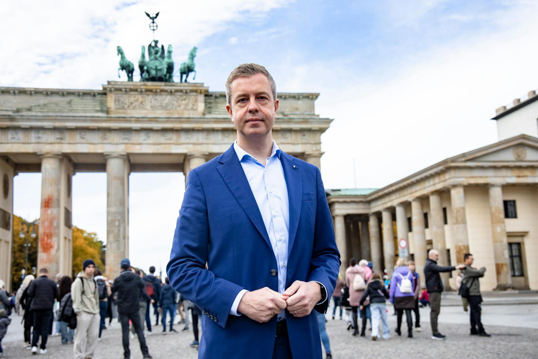 Finanzsenator Stefan Evers will, dass keine Kosten am Steuerzahler „kleben bleiben“.