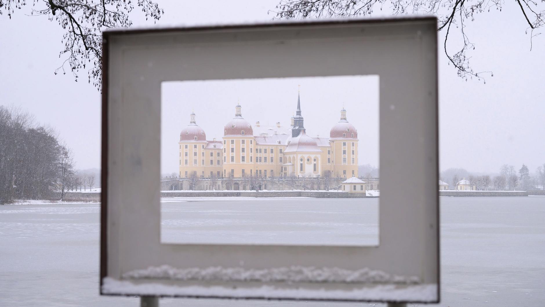 Das Schloss Moritzburg diente als Drehort für den Weihnachtsklassiker.