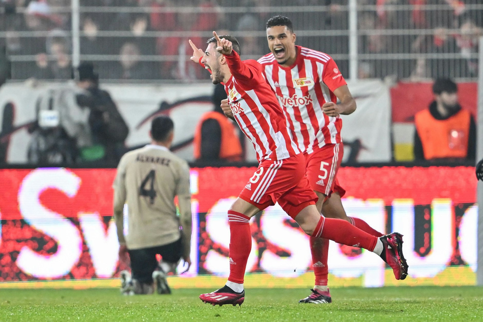 Eiserne Sternstunde: Josip Juranovic feiert seinen Treffer zum 2:0 in der Europa League gegen Ajax Amsterdam. Union kommt weiter, Ajax stürzt ab.