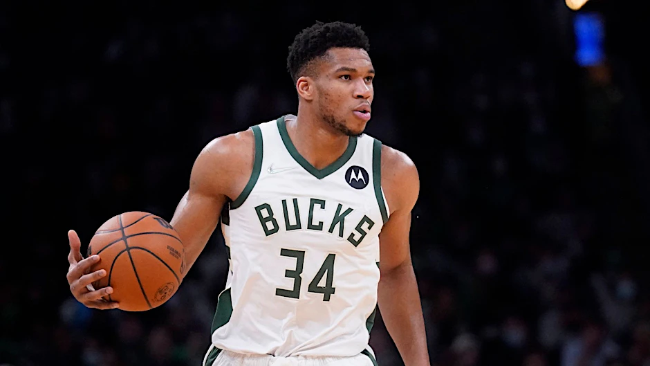 ARCHIV - Giannis Antetokounmpo wurde bereits zwei Mal zum wertvollsten Spieler der NBA gewählt.  