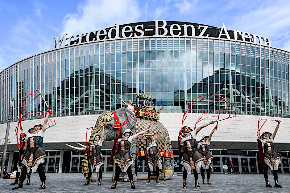 In der Mercedes-Benz-Arena soll im März die Show „Aida“ aufgeführt werden.