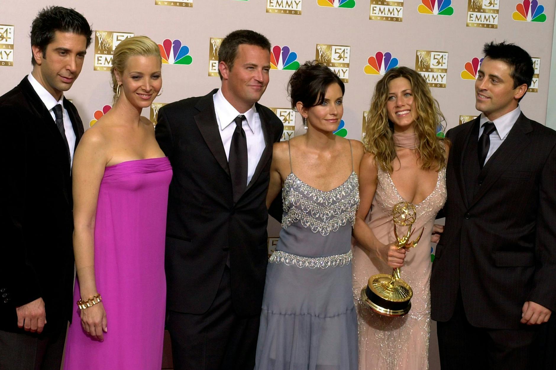 David Schwimmer (l-r), Lisa Kudrow, Matthew Perry, Courteney Cox, Jennifer Aniston und Matt LeBlanc standen für die beliebte TV-Serie «Friends» gemeinsam vor der Kamera. Foto: Reed Saxon/AP/dpa