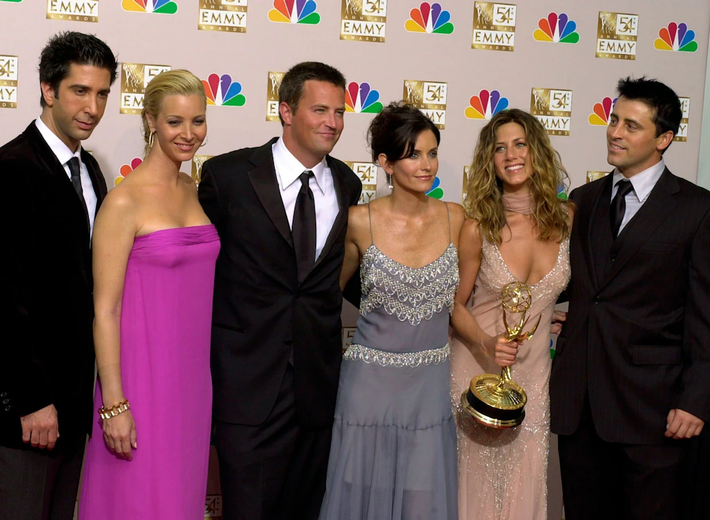 „Friends“-Kollegen brechen ihr Schweigen zum Schock-Tod von Matthew Perry
