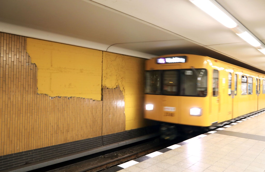 Ullsteinstraße in Berlin-Tempelhof: U-Bahnhof wegen Wasserschäden erneut gesperrt